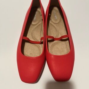 Old Navy Red Square-Toe Flats(Brand new without tags )